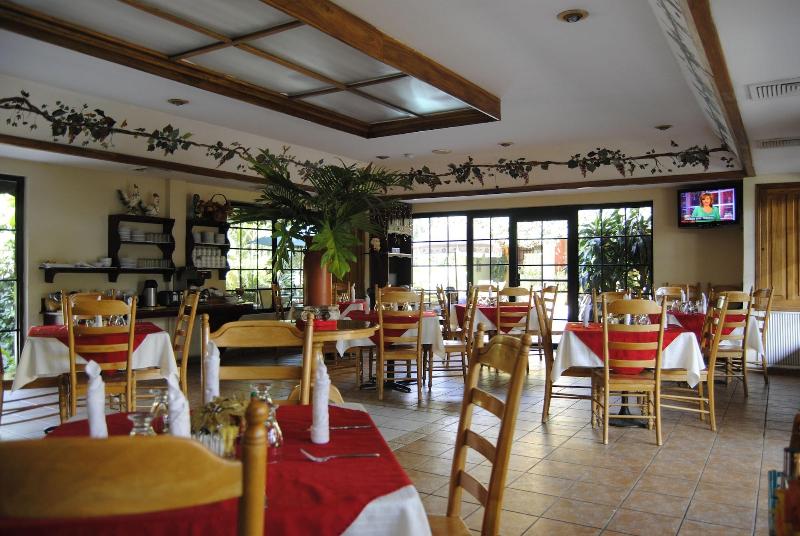 Aparthotel La Cordillera image
