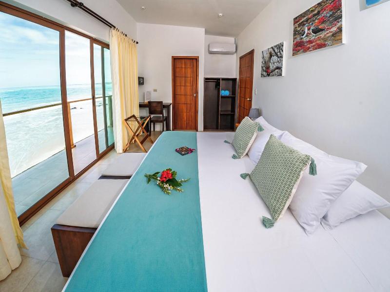 Cormorant Beach House image