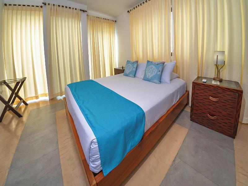 Cormorant Beach House image