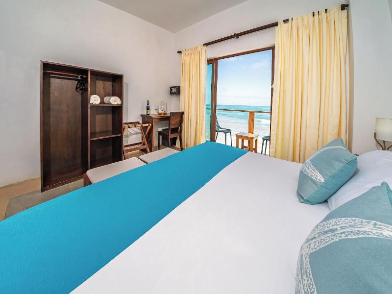 Cormorant Beach House image