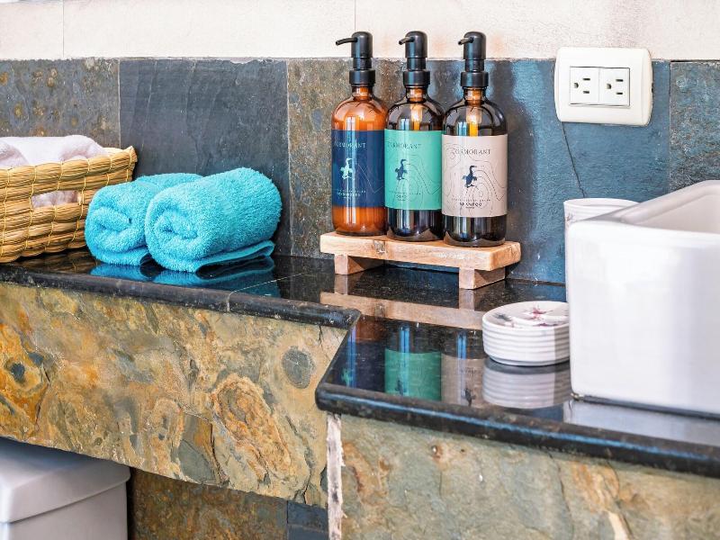 Cormorant Beach House image