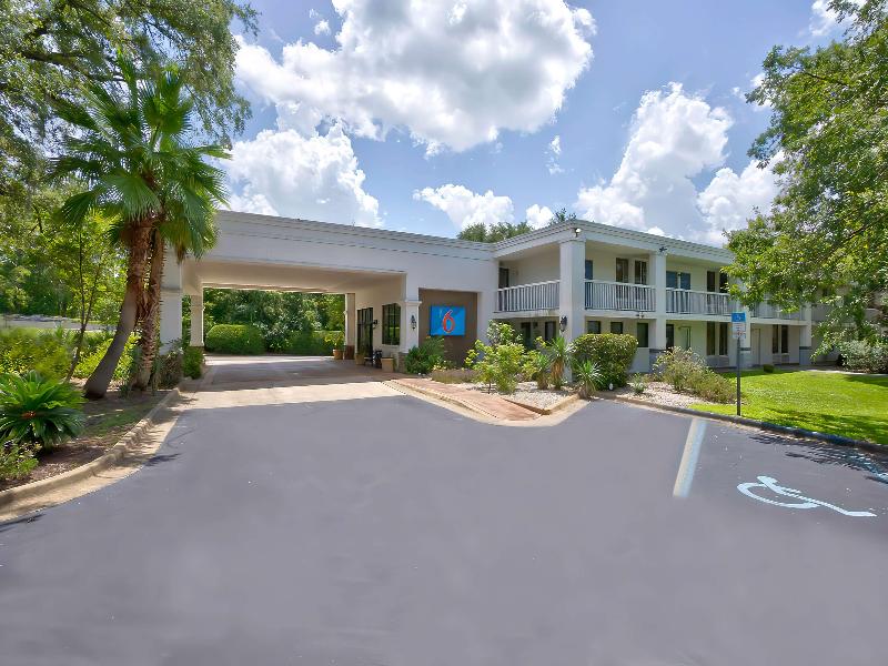 Studio 6 Gainesville Fl image