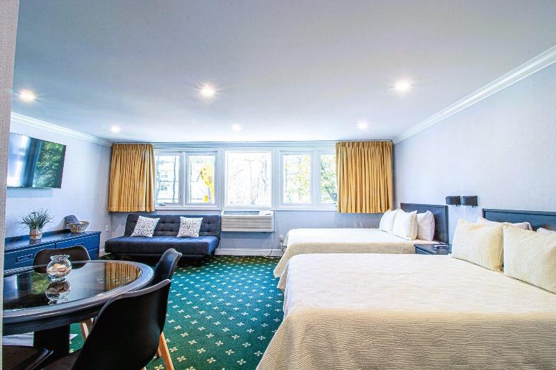 The Niantic Inn image