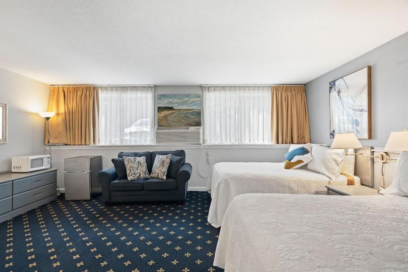 The Niantic Inn image