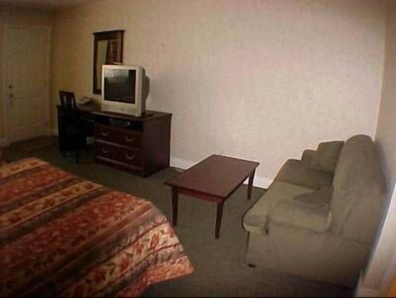 Trenton Park Motel image