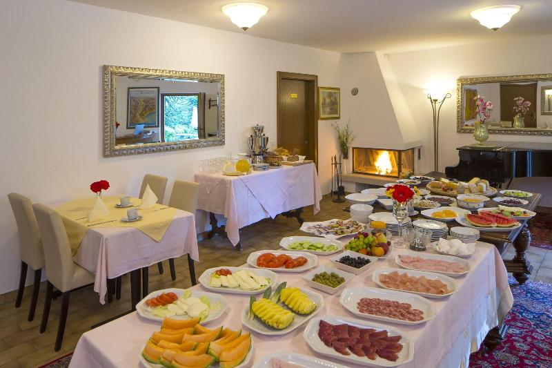 Hotel Al Fiume image