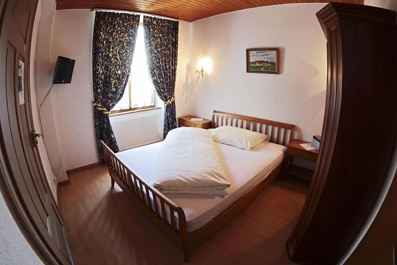 Gasthof National image