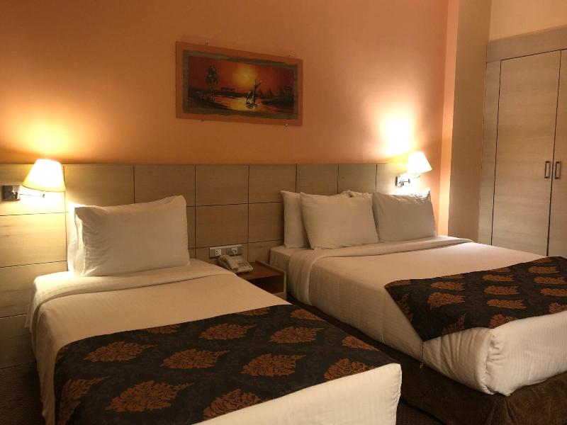 Santana Hotel image