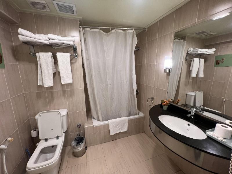 Santana Hotel image