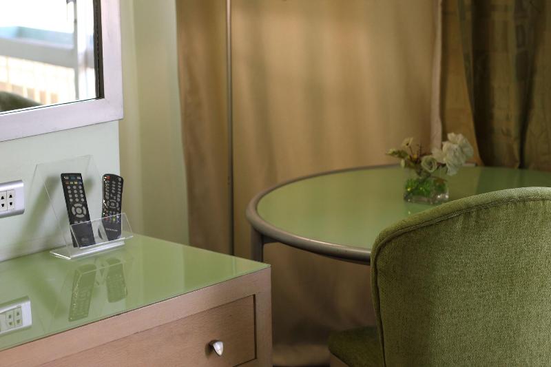 Santana Hotel image