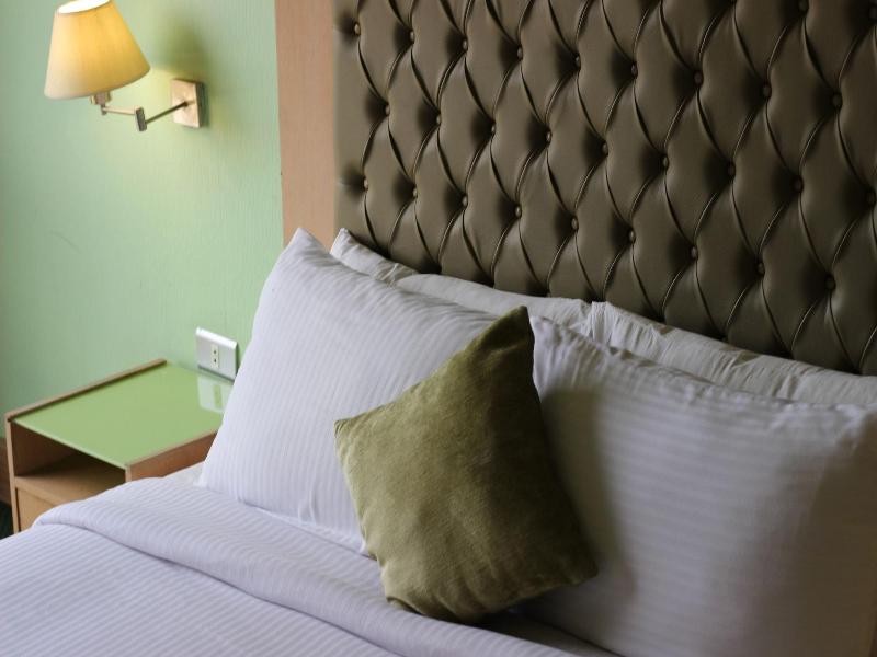 Santana Hotel image