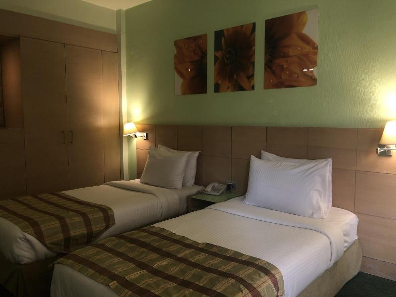 Santana Hotel image