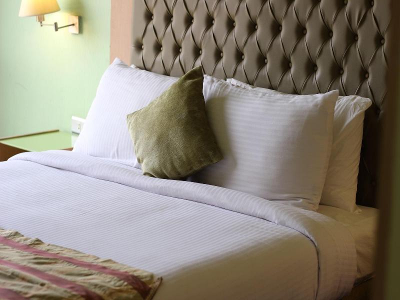 Santana Hotel image
