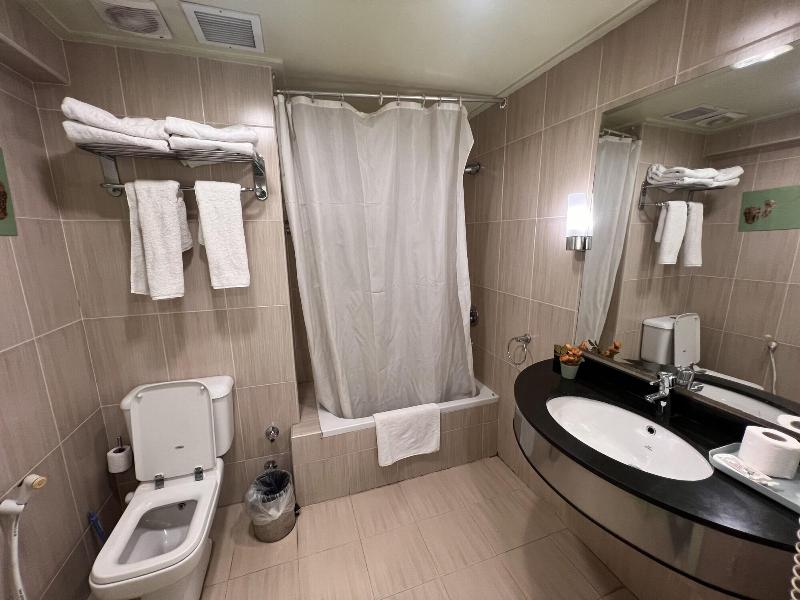 Santana Hotel image