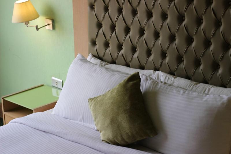 Santana Hotel image