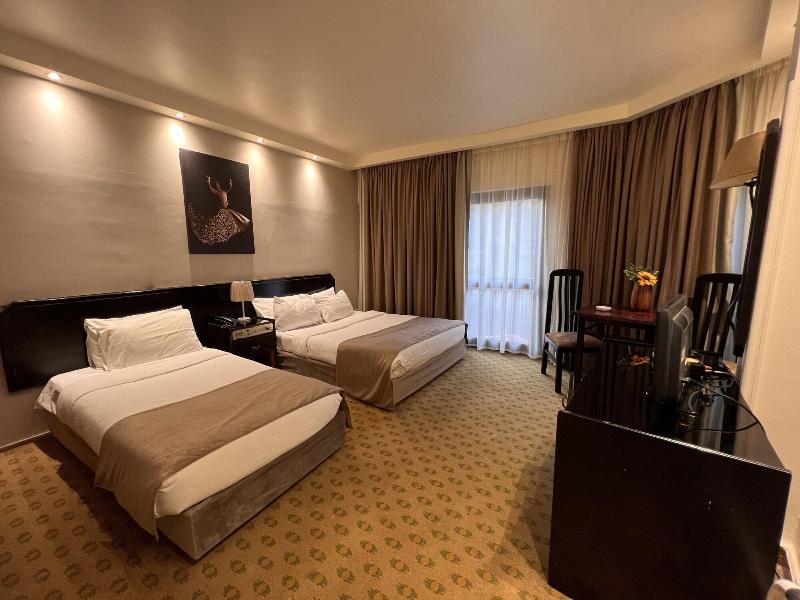 Santana Hotel image