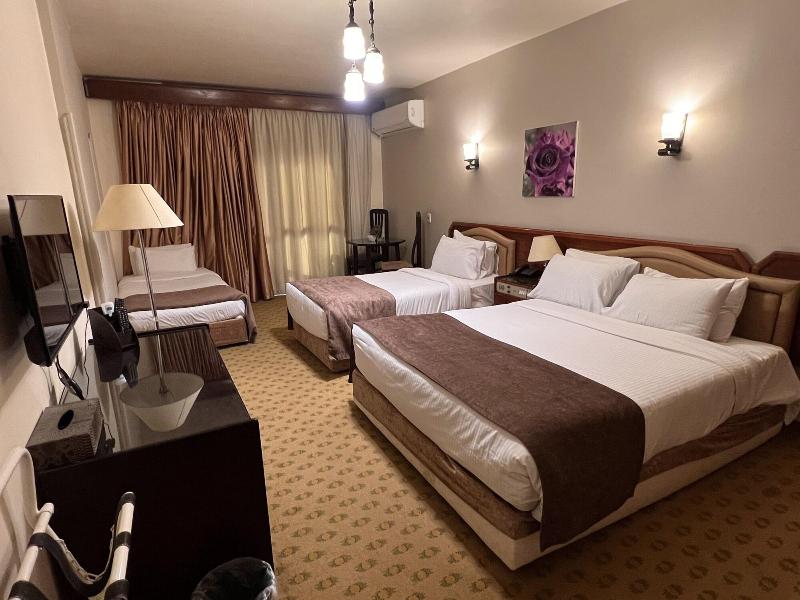 Santana Hotel image