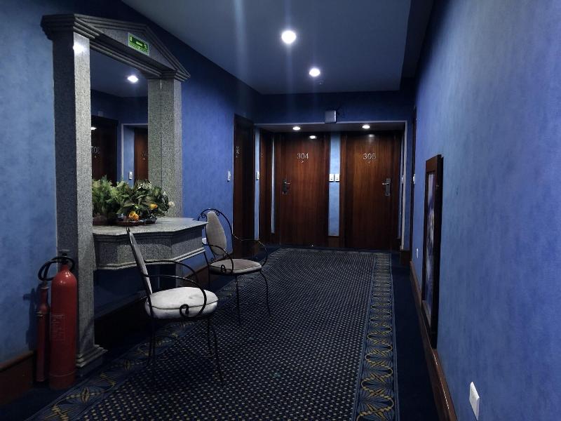 Santana Hotel image