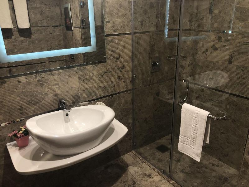 Santana Hotel image