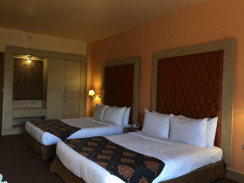 Santana Hotel image