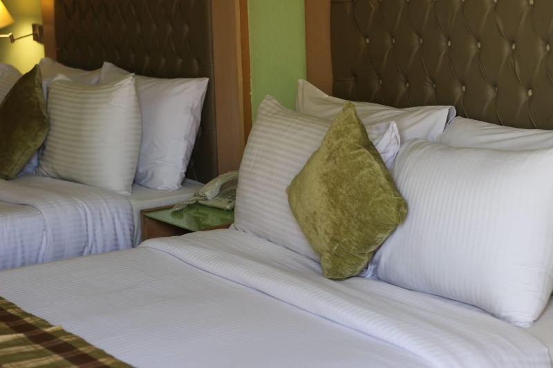 Santana Hotel image