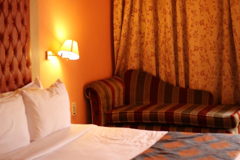 Santana Hotel image