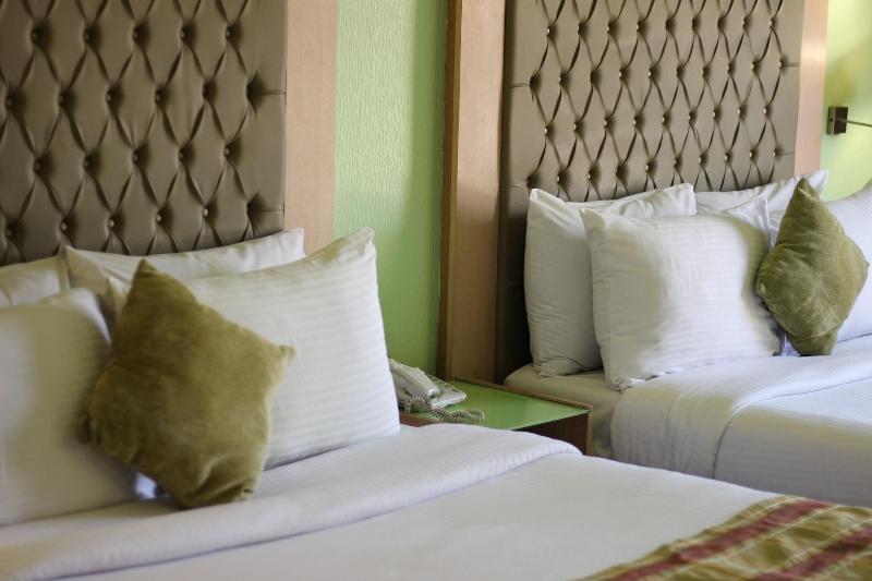 Santana Hotel image