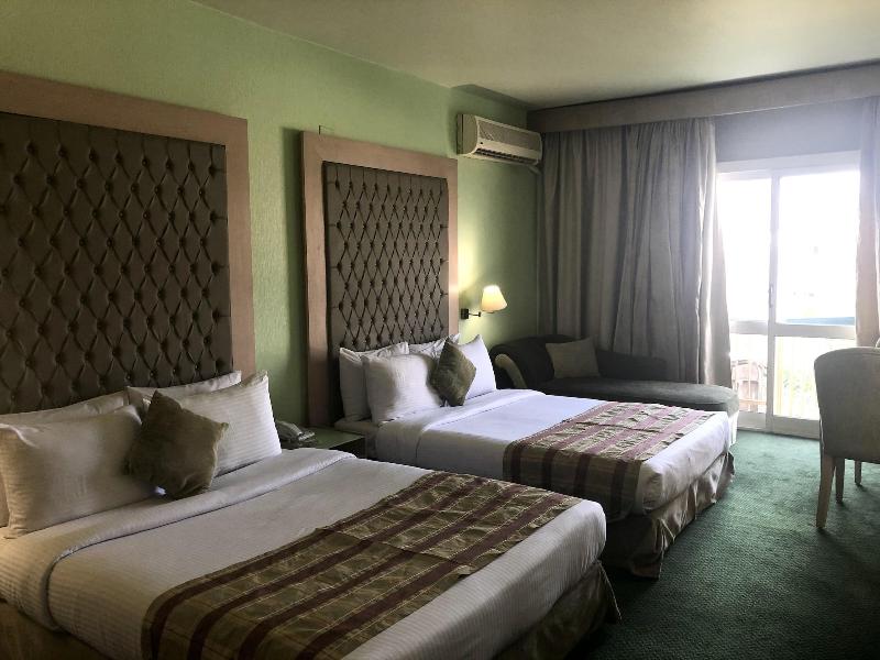 Santana Hotel image