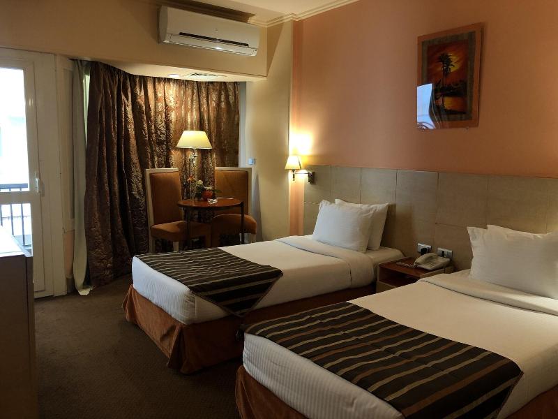Santana Hotel image