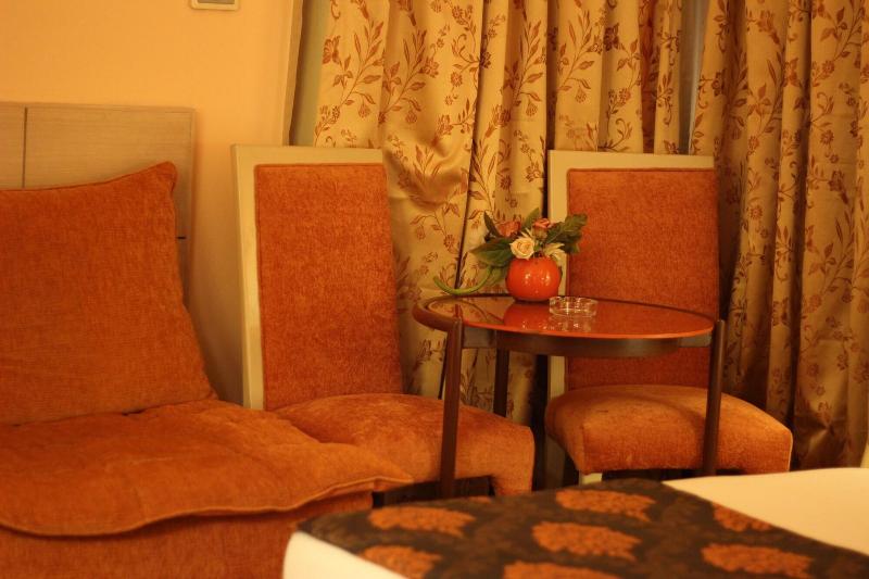 Santana Hotel image