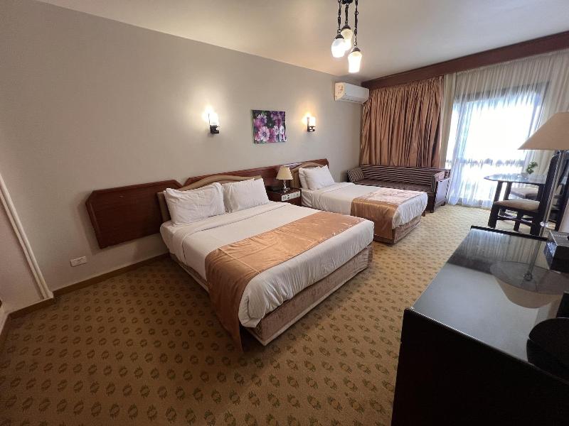 Santana Hotel image