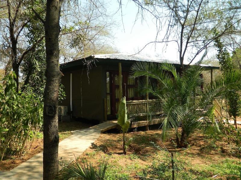 Kwalape Safari Lodge image