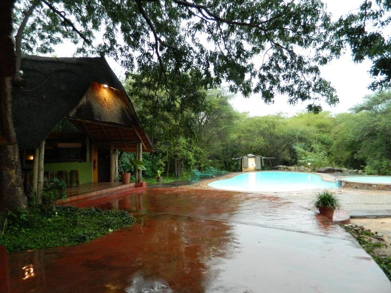 Kwalape Safari Lodge image