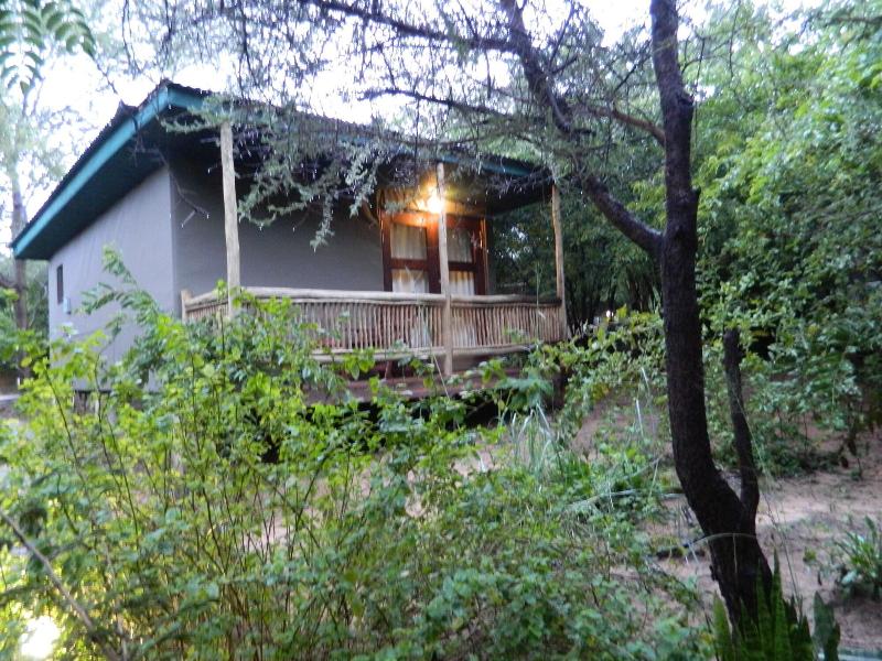 Kwalape Safari Lodge image