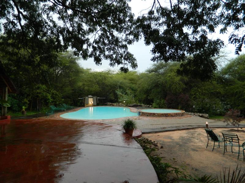 Kwalape Safari Lodge image