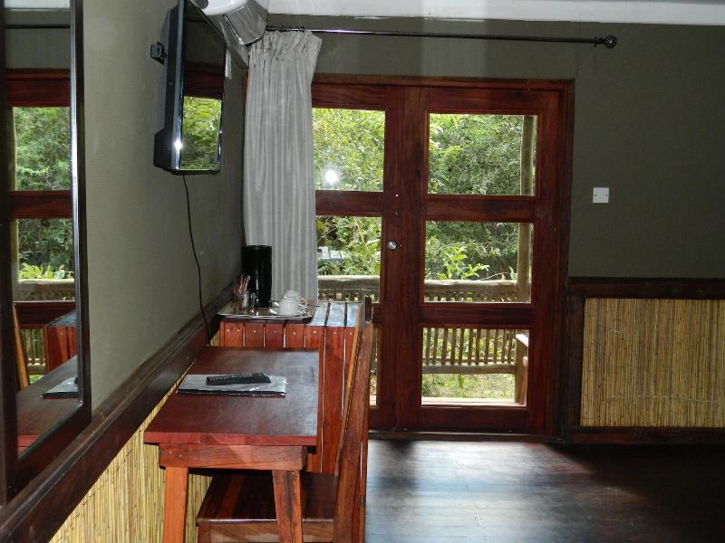 Kwalape Safari Lodge image