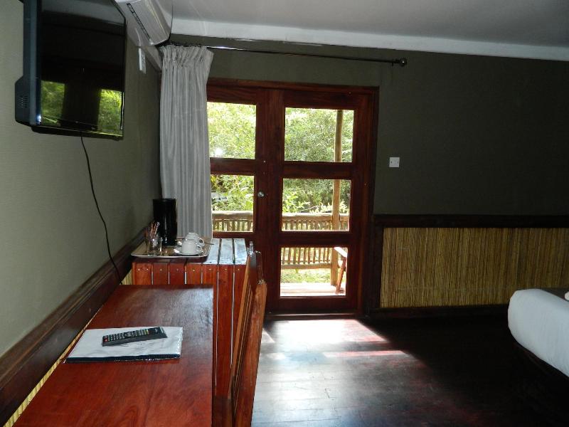 Kwalape Safari Lodge image