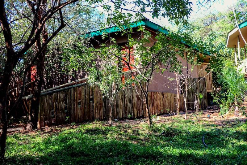 Kwalape Safari Lodge image