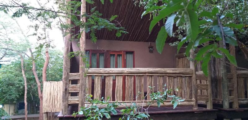 Kwalape Safari Lodge image