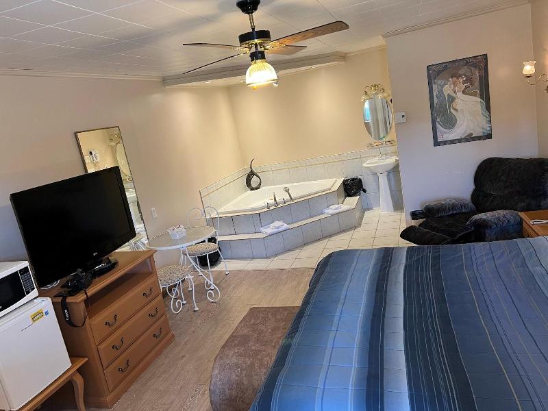La Roma Motel image