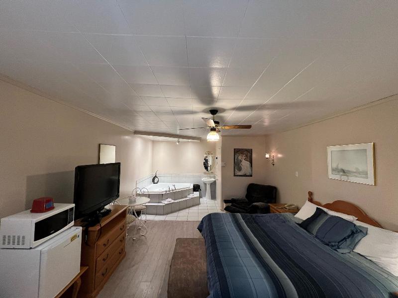 La Roma Motel image