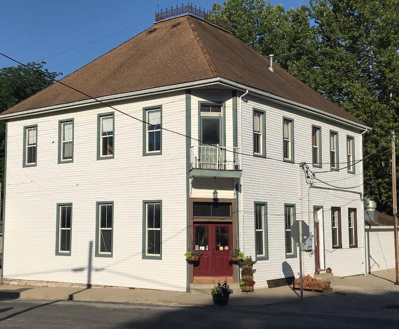 Corner George Inn Bed Breakfast image