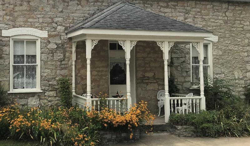 Corner George Inn Bed Breakfast image
