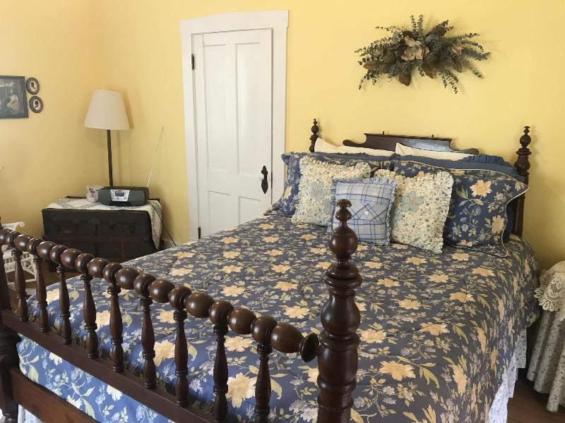 Corner George Inn Bed Breakfast image