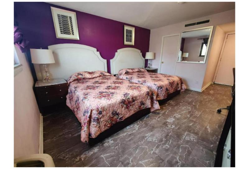 Motel Edgebrook Chicago North Shore by OYO image