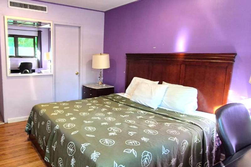 Motel Edgebrook Chicago North Shore by OYO image