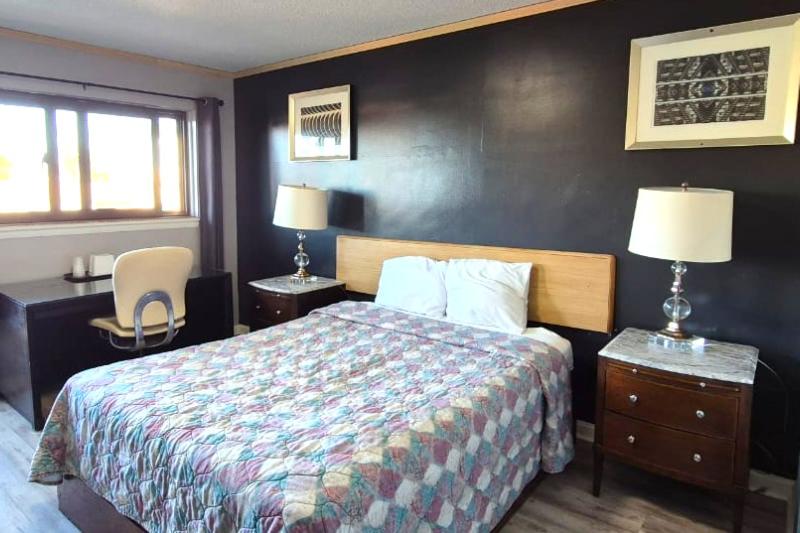 Motel Edgebrook Chicago North Shore by OYO image