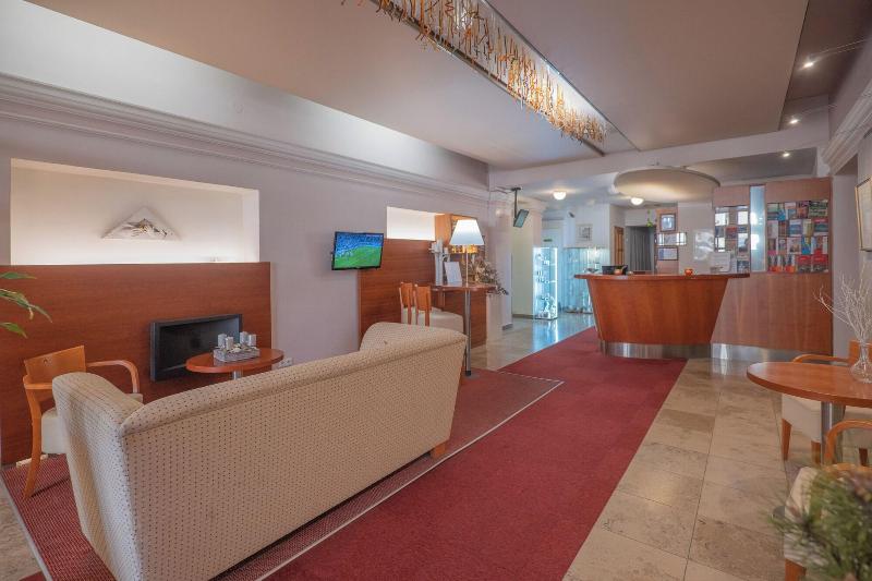 Hotel Zlata Hva Zda image