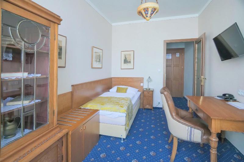 Hotel Zlata Hva Zda image