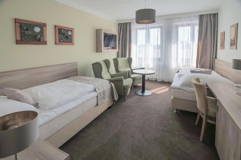 Hotel Zlata Hva Zda image